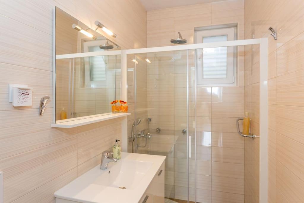 Charming View Old Town Ap, With Free Parking Apartment Dubrovnik Exterior photo